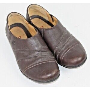 Clarks Artisan Slip On Shoes Unstructured Loafers Brown Leather Slip On sz 8.5